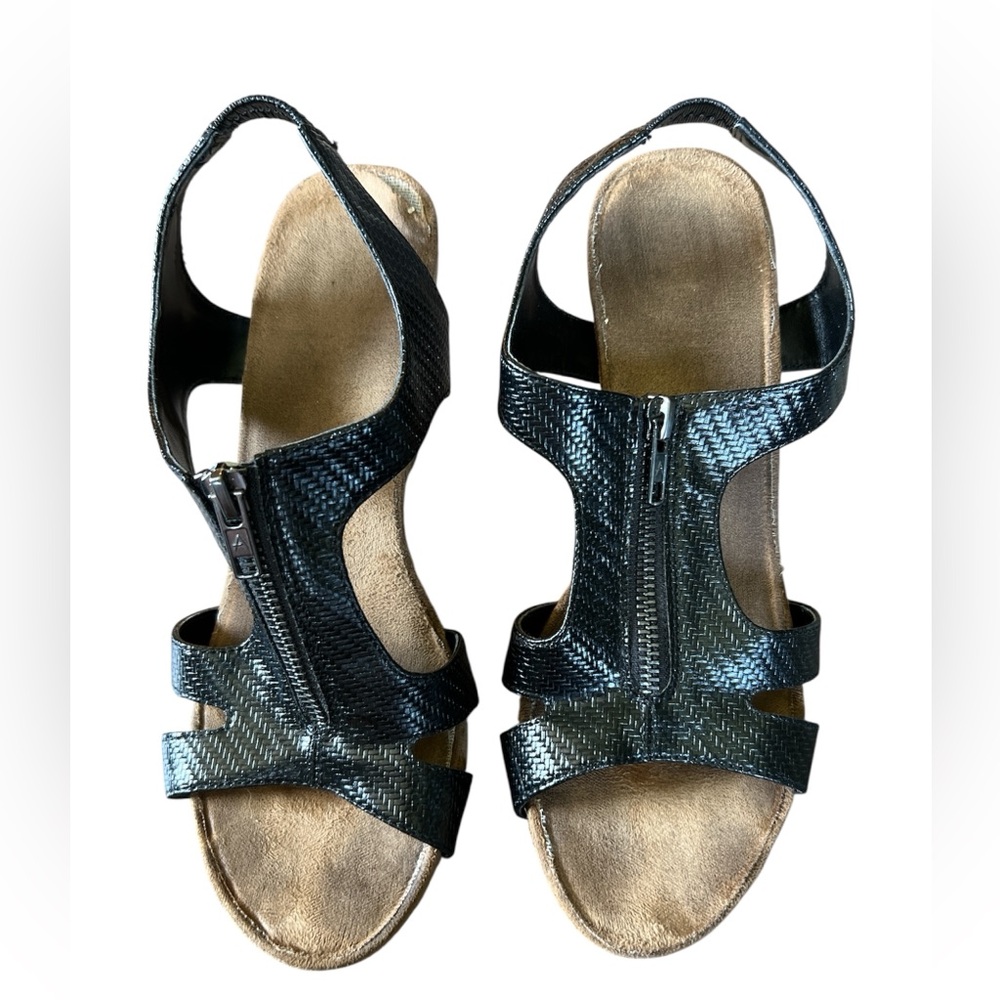 Black Textured Women's Sandals Wedges